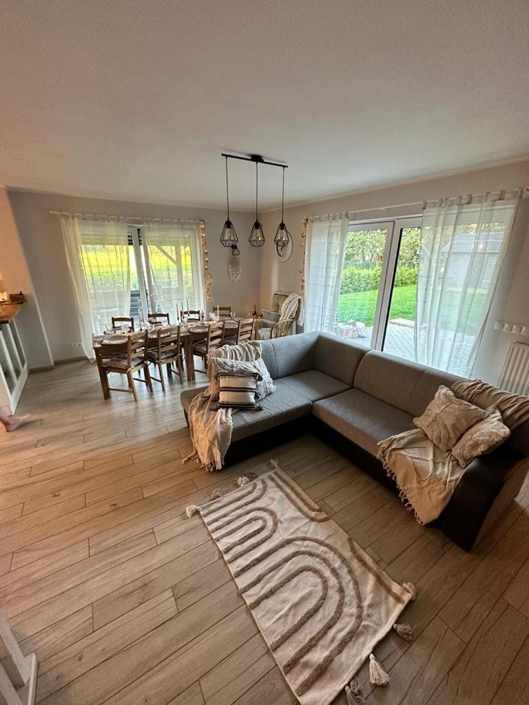 Villa Domowy Zakatek Tuchom Esterno foto